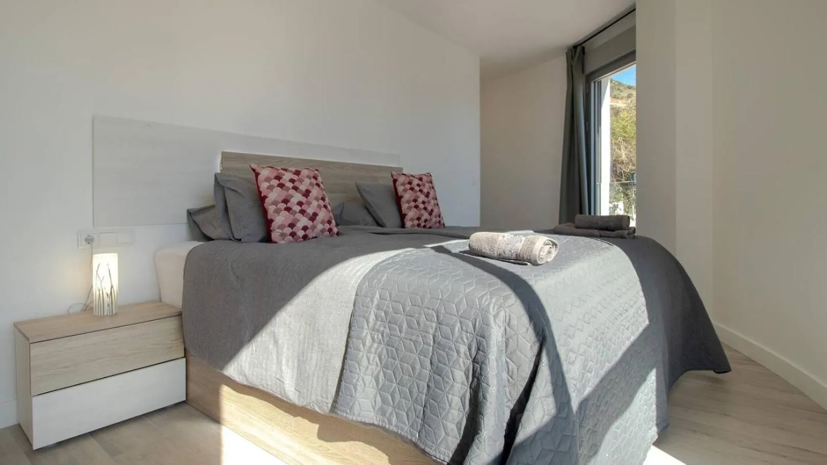 Stylish Central Apartment & Panoramic Views Mijas 0*,  Espanha